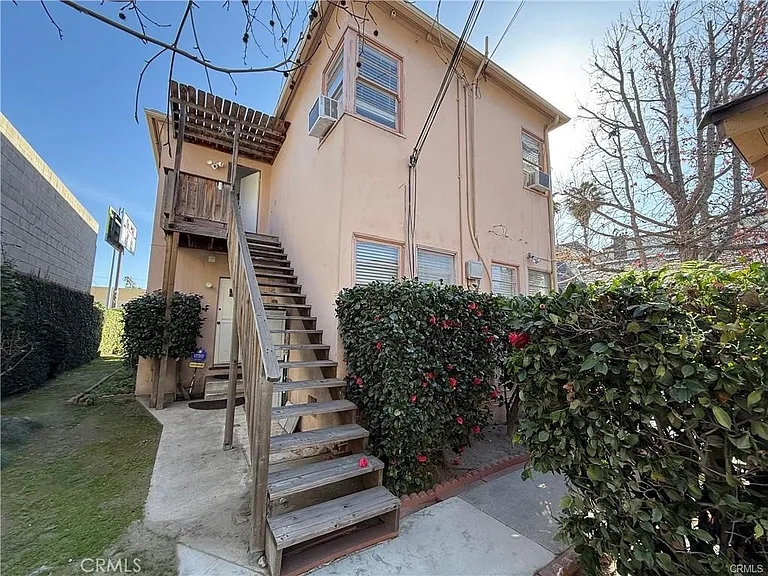 4343 Laurel Canyon Blvd — Photo 21