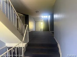 433 Fox Hills Dr S #5 — Photo 23