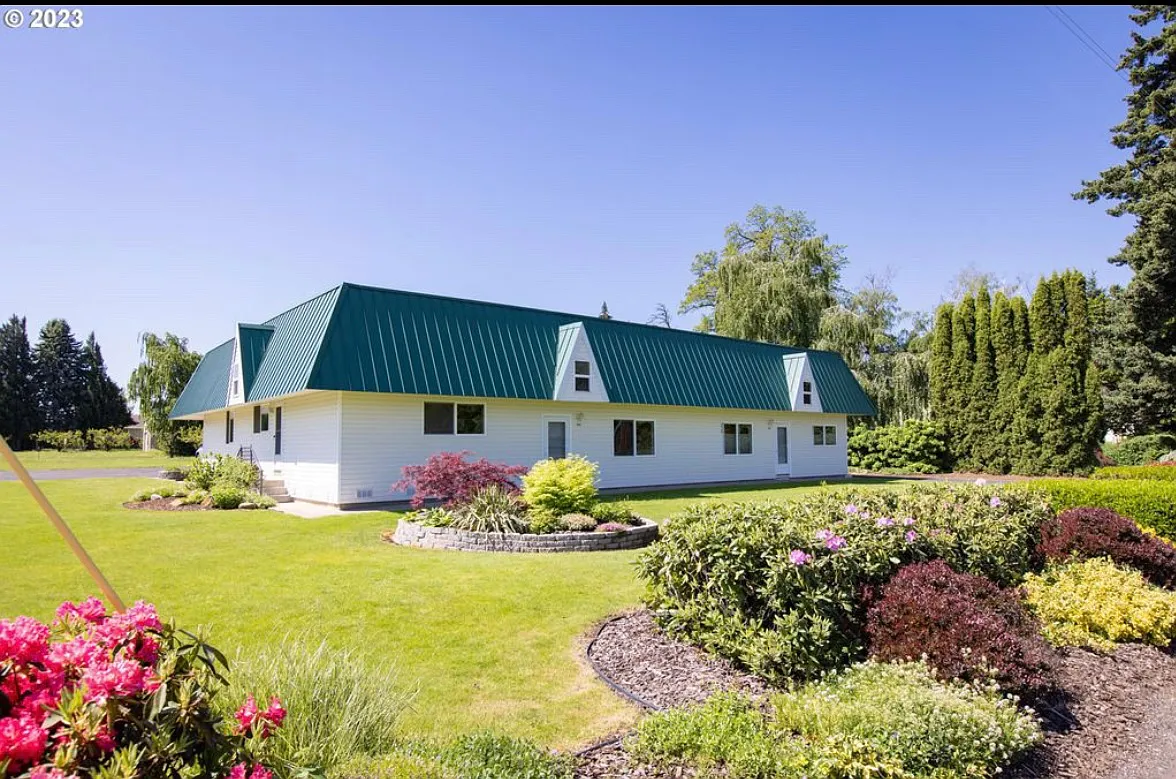 3837 Fairview Dr — Photo 1