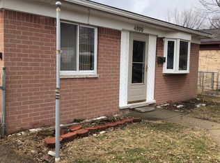 4996 W Poin, Dearborn Heights, MI 48125