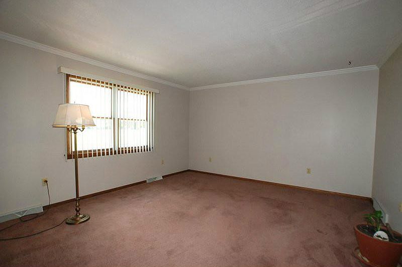 1st image of 2220 Emerson Ave
