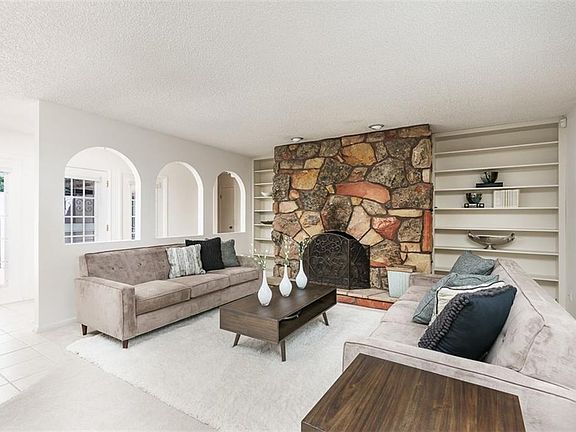 3rd image of 3118 Leeann Blvd