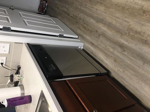 3rd image of 820 Beaumont Dr APT 103