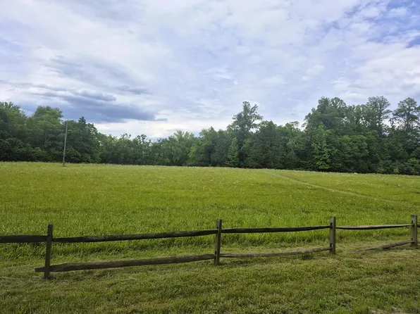 632 Falkland Rd #1, Meherrin, VA 23954
