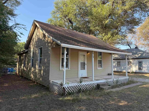 619 E C Ave, Kingman, KS 67068