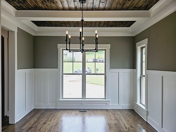 4th image of 8446 Quarles Ln #1