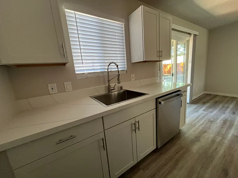 4288 Bradley Dr — Photo 8