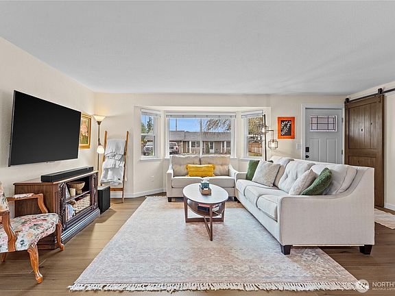 5th image of 7309 191st Street Ct E