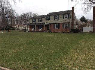 2819 Coblentz Dr, Poland, OH