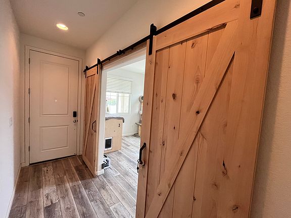 4th image of 4348 Matthew Way