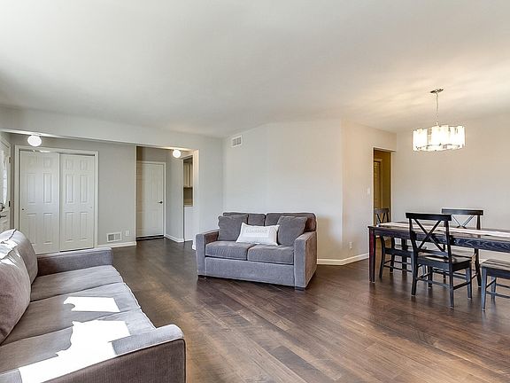 5602 53rd Ave Kenosha WI 53144-large-004