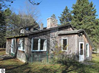 3010 E 24th Rd, Cadillac, MI 49601