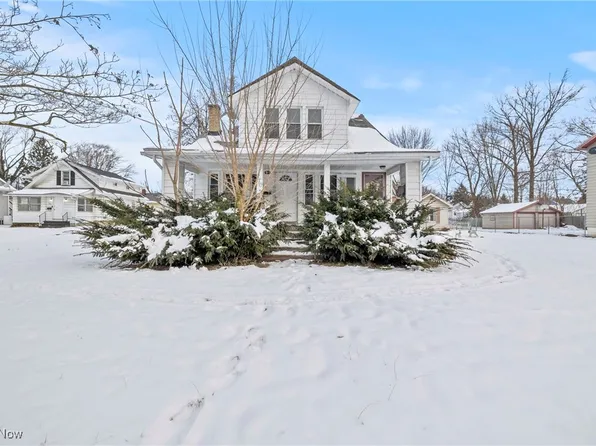 210 Hollywood Ave, Youngstown, OH 44512