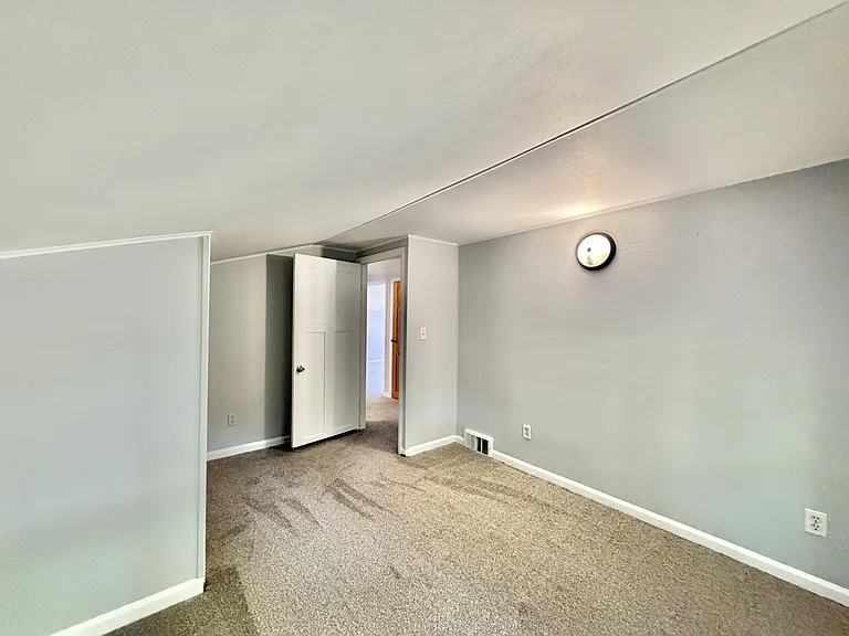 330 Lincoln St #1 — Photo 17