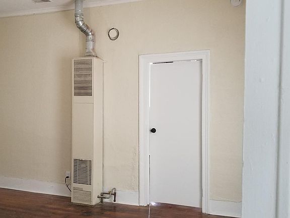 4th image of 227 1/2 James St