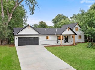 9931 Quince St NW, Coon Rapids, MN 55433