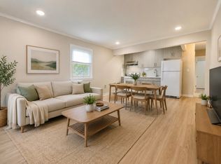 12401 Hillside Ave APT 3, Richmond Hill, NY 11418