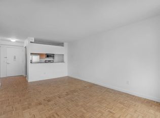302 E 95th St #5B, New York, NY 10128
