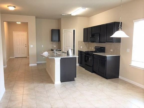 4th image of 1611 Deodara Dr