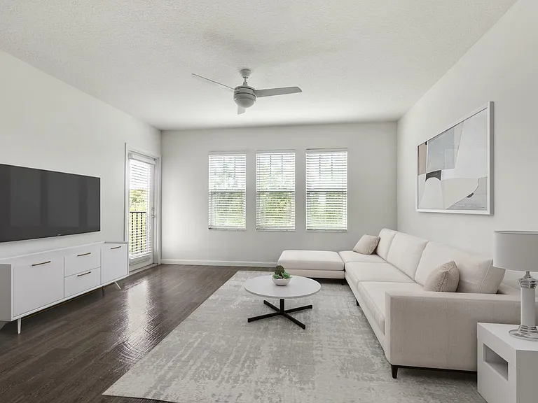 Horizon Wiregrass Ranch - Living Room