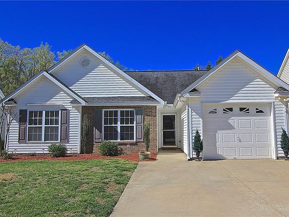 4th image of 8 Bluestem Ct