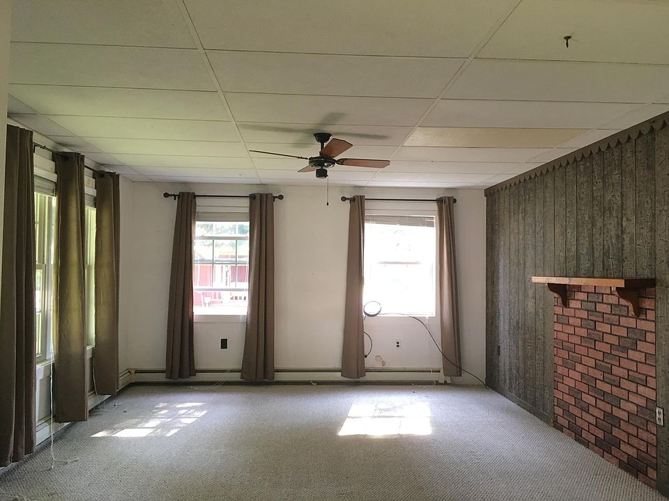 2nd image of 15466 N Harbor Rd