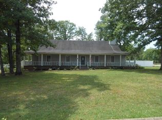 7712 Camelot Ln, Chattanooga, TN 37421