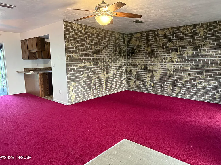 1032 Frost Ln — Photo 5