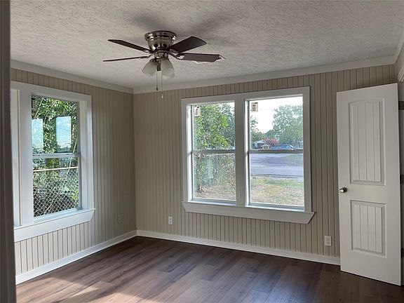 Entry living room