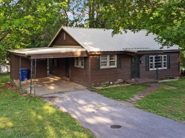 1411 Walnut St, Benton, KY 42025