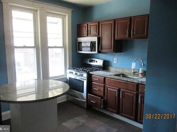 3rd image of 157 N Monastery Ave