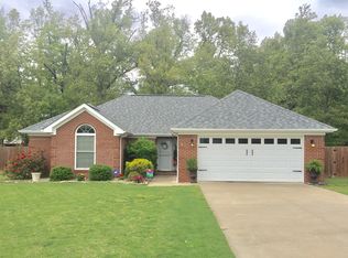14 Dove Ln, Metropolis, IL 62960