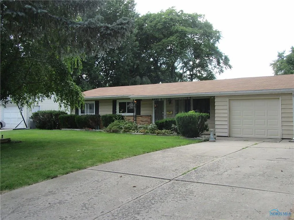 3608 Prairie Ave photo 1
