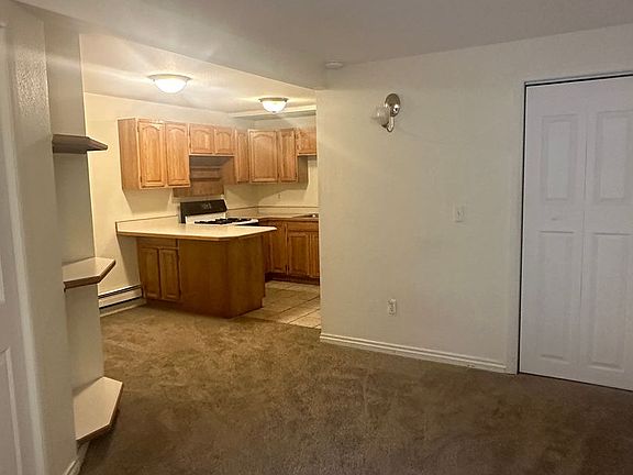 4th image of 166 Michels Cir