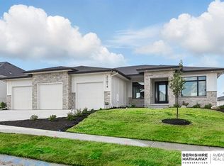 21014 E St, Elkhorn, NE 68022