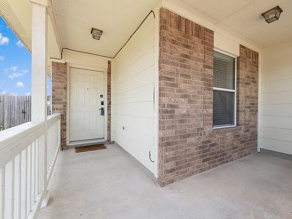 2nd image of 315 McCoy Ln