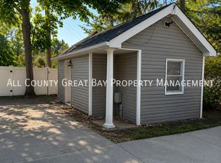 121 Rose Dr APT D, Ronkonkoma, NY 11779