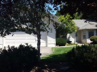 2448 Bell Ct, Medford, OR 97504