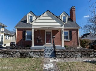 315 Fairlawn Rd, Saint Matthews, KY 40207
