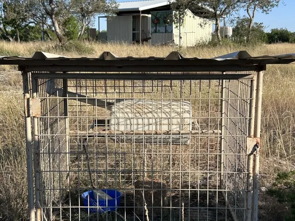 840 sd 23040, Rocksprings, TX 78880