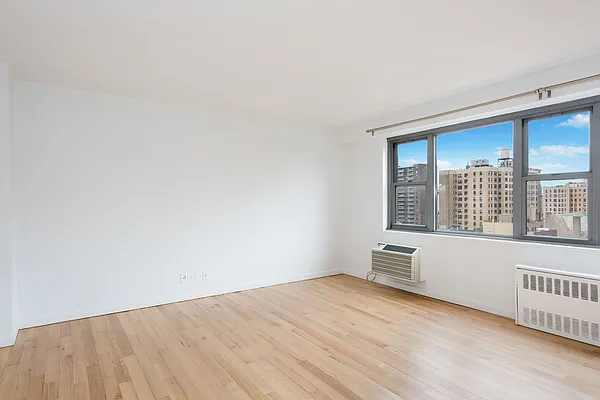 Rented by Compass | media 18