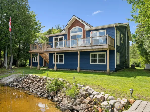 44 Hillcrest Dr, Magnetawan, ON P0A 1C0