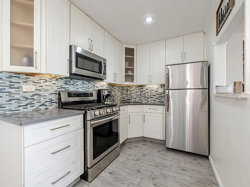 1st image of 3121 Middletown Rd APT 12F