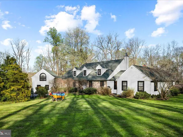 3720 Windy Bush Rd, New Hope, PA 18938