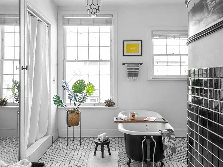 209 Carroll St SE #B — Photo 3