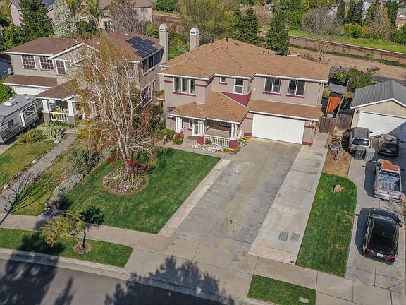 3rd image of 1672 Haven St