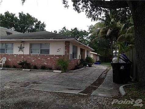 2nd image of 1111 SW 2nd Ct APT 3