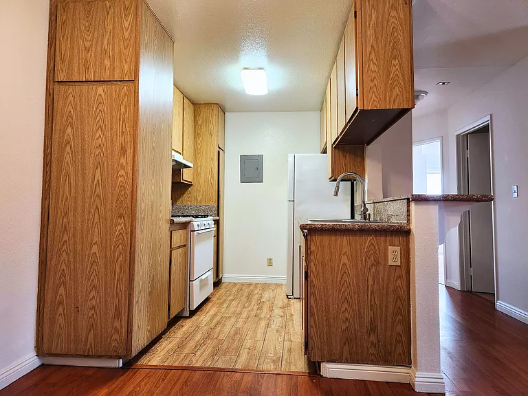 432 S. Normandie Ave, Los Angeles, CA 90020 — Photo 17
