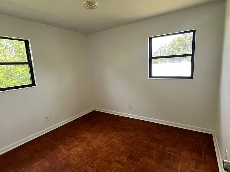 1116 Palisades Dr — Photo 16