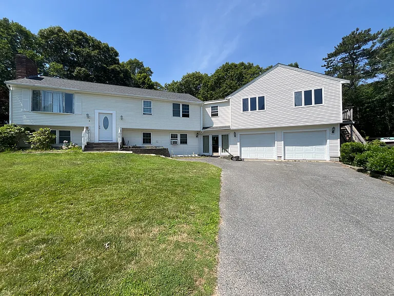 5 Saint Francis Cir — Photo 1